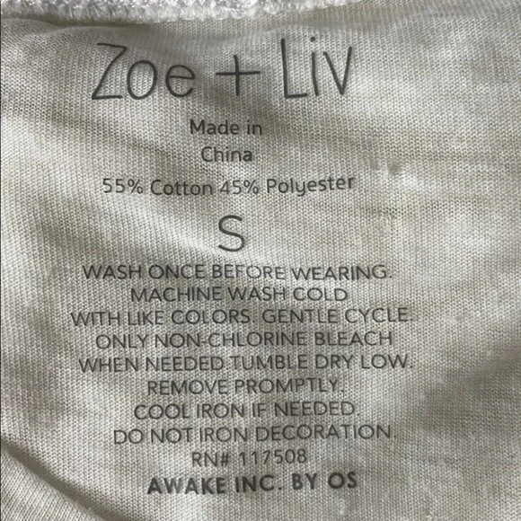 Zoe + Liv Women's White NASA Shirt Size Small - Picture 4 of 4